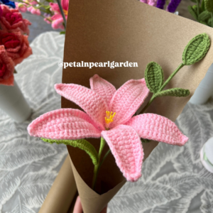 Baby pink lily bouquet