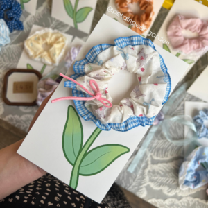 Scrunchie flower card.