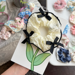 Scrunchie flower card.