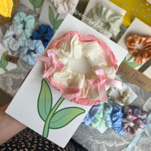 Scrunchie flower card.