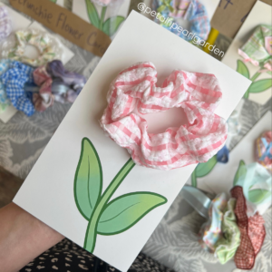 Scrunchie flower card.