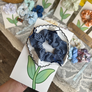Scrunchie flower card.