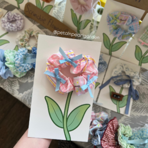 Scrunchie flower card.